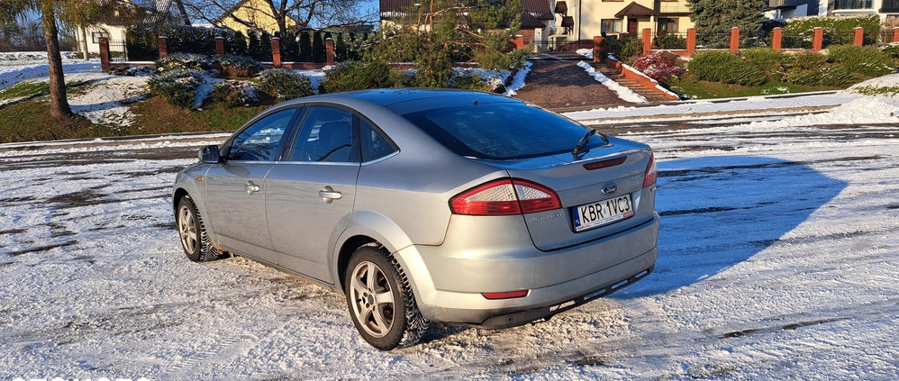Ford Mondeo cena 9999 przebieg: 352000, rok produkcji 2009 z Brzesko małe 121